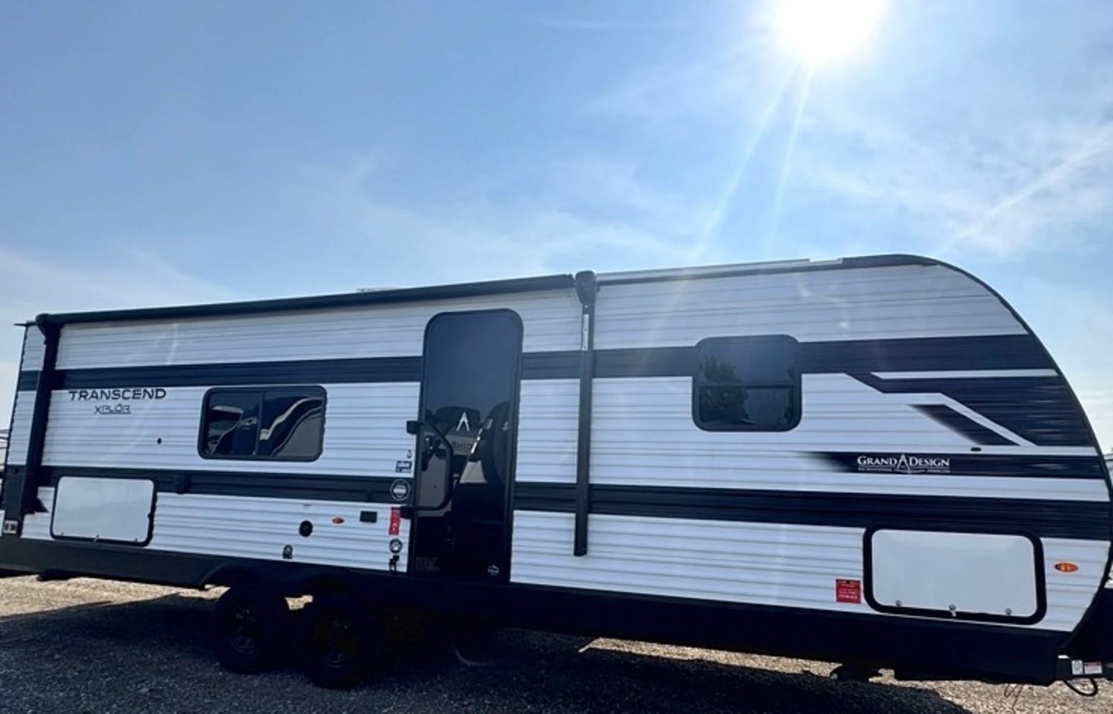 2026 grand design transcend xplor 26bhx side left view