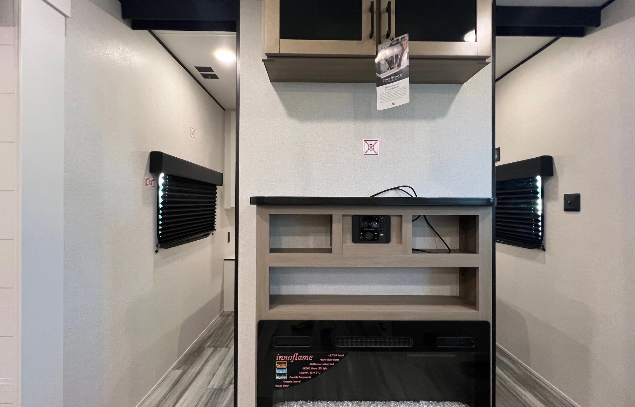 2026 Jayco Jay Flight SLX 321BDS Interiror salon TV view