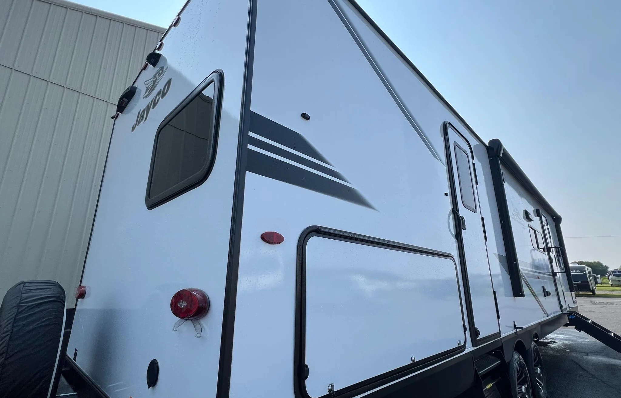 2026 Jayco Jay Flight SLX 321BDS rare right side view